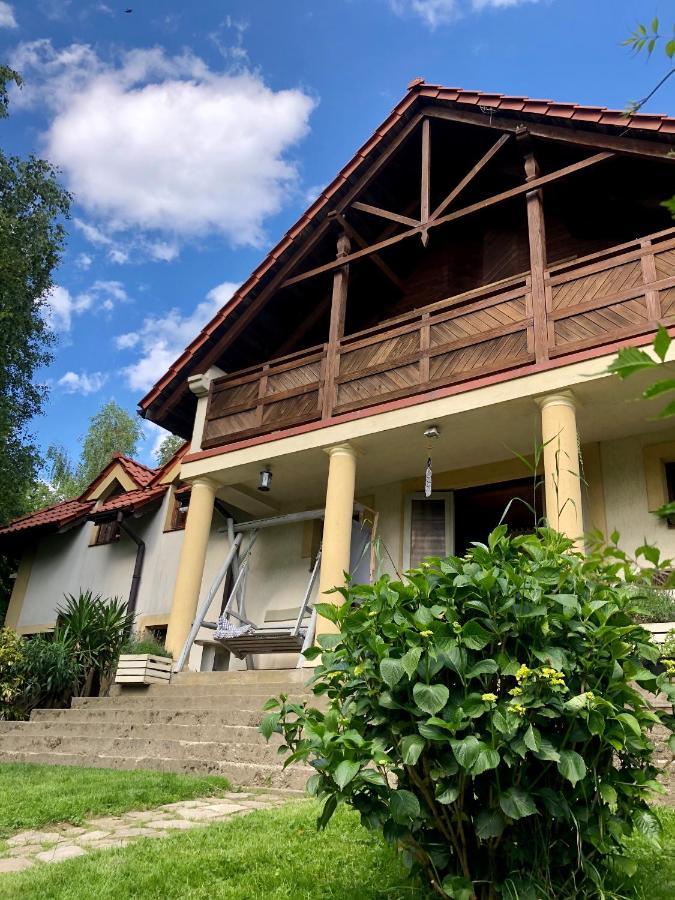 Modryna Ranczo Bed and Breakfast Krasiczyn Eksteriør billede