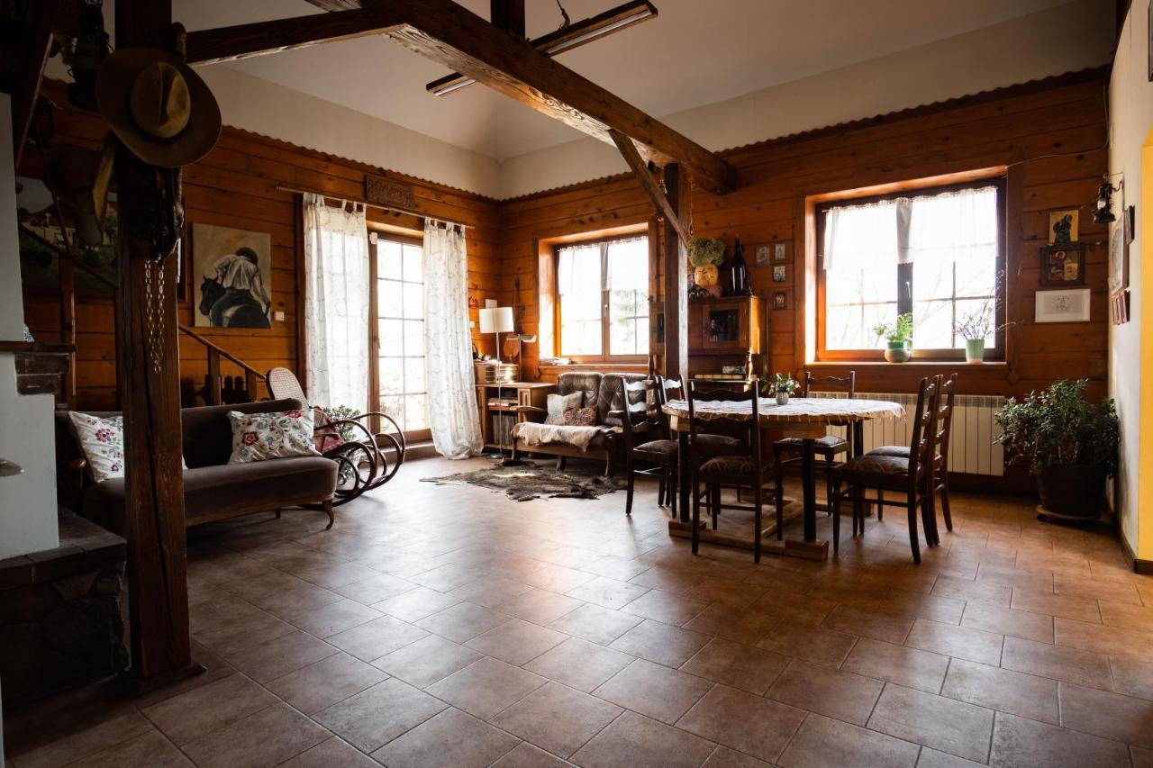 Modryna Ranczo Bed and Breakfast Krasiczyn Eksteriør billede
