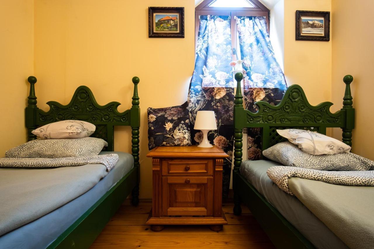 Modryna Ranczo Bed and Breakfast Krasiczyn Eksteriør billede